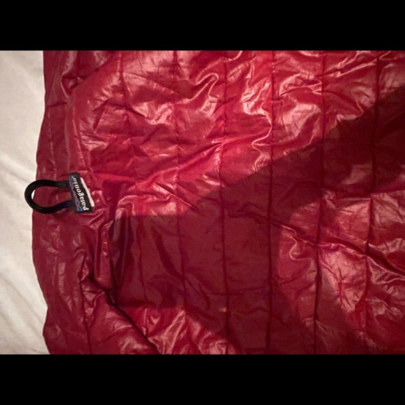 Patagonia Men’s Red Old School Vest in great condition like new - Picture 3 of 6